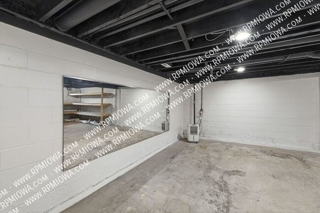 Building Photo - 3135 SW 23rd St