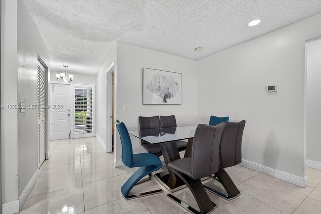 Building Photo - 100 Miramar Ave