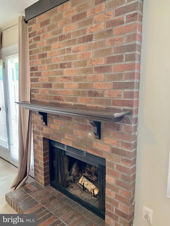 Building Photo - 1569 Templeton Pl