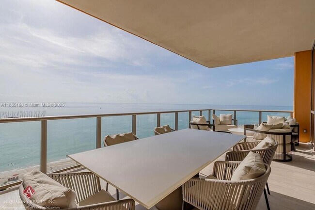 Building Photo - 17749 Collins Ave