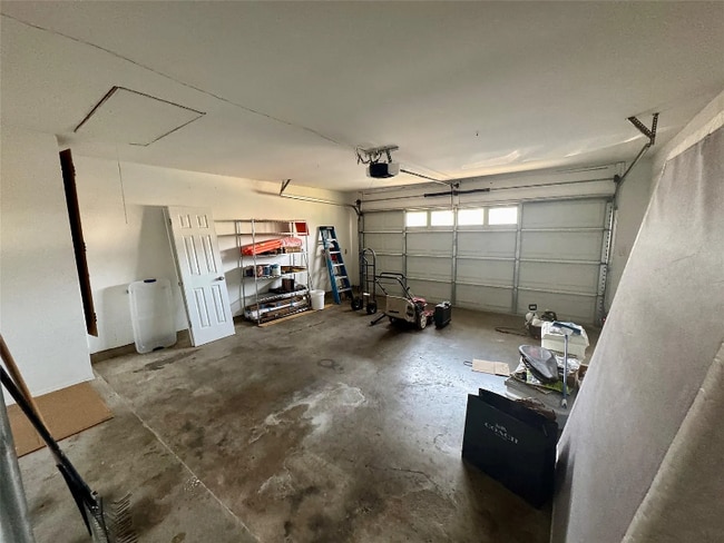 Building Photo - 8803 Palace Pkwy