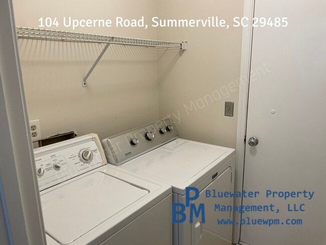 Building Photo - 104 Upcerne Rd