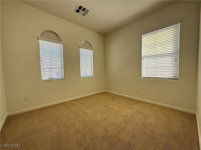 Building Photo - 2291 Autumn Fire Ct