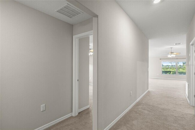 Building Photo - 9261 SW 58th Cir