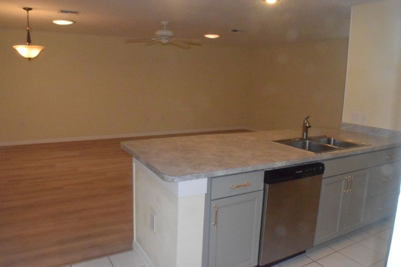 Building Photo - 1118 Apple Terrace