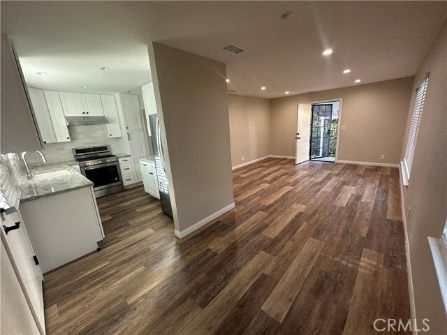 Building Photo - 514 E Chalynn Cir