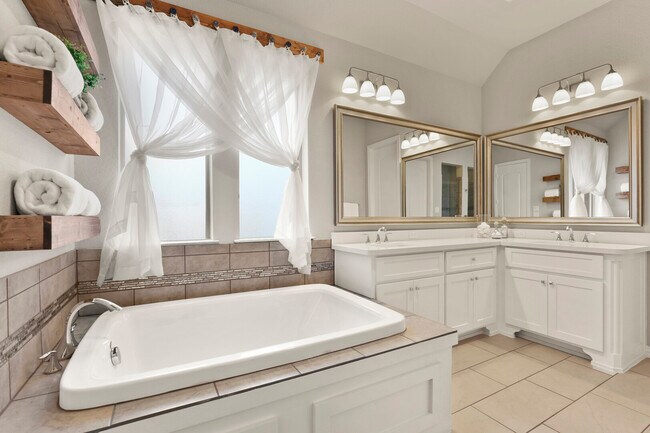 Building Photo - 11482 Misty Ridge Dr