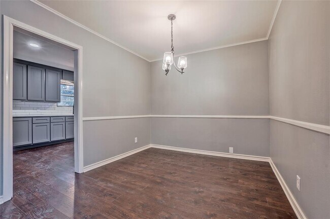 Building Photo - 2726 Crest Ridge Dr