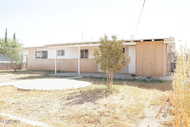 Building Photo - 10533 Tareyton St