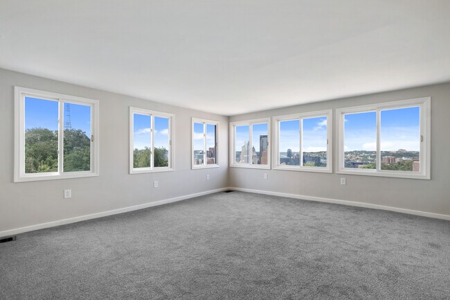 Building Photo - 451 Neff St