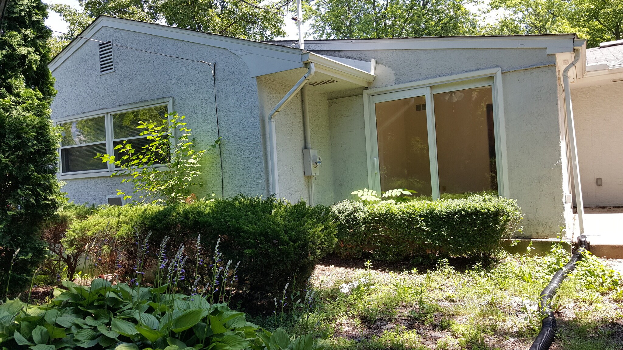 Building Photo - 4167 Marland Dr