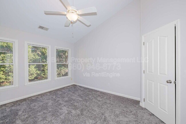 Building Photo - 4709 Morning Dew Ct