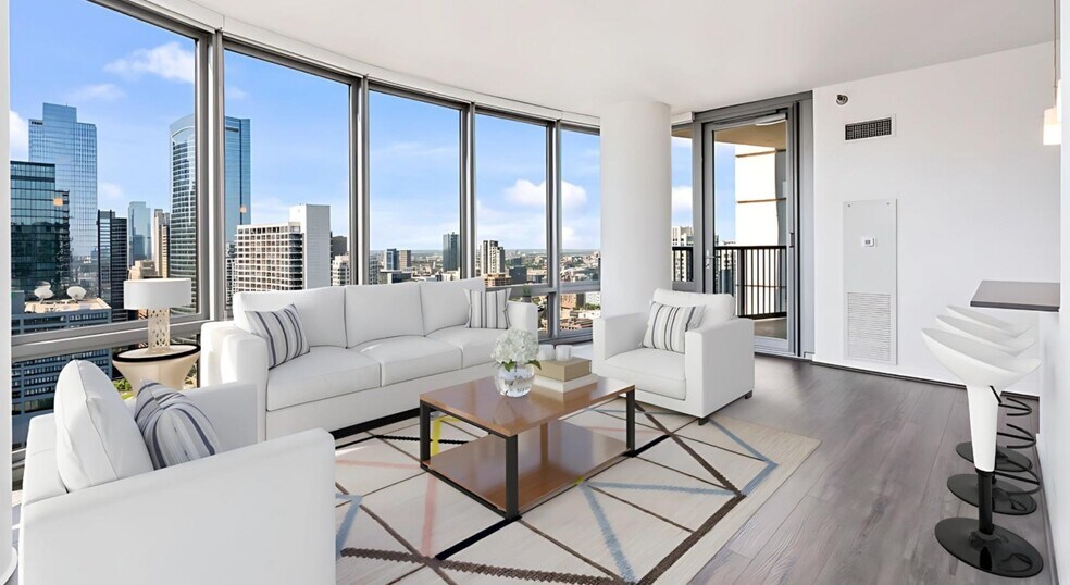 Building Photo - 354 W Hubbard St