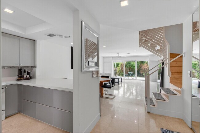 Building Photo - 130 Andrews Ave