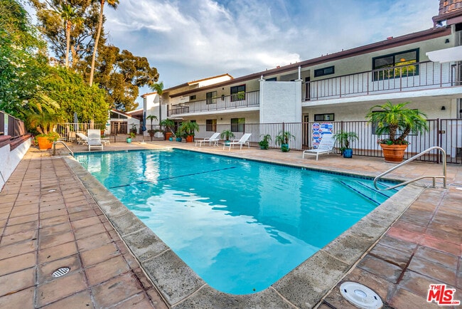 Building Photo - 26664 Seagull Way