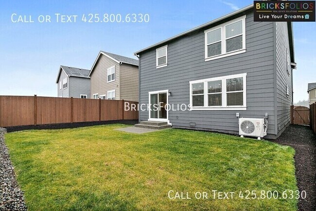 Building Photo - Your Dream Home Awaits in Port Orchard!