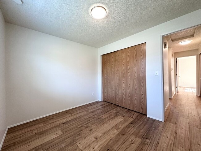 Building Photo - Newly Renovated Single-Family Home in Gresham! 3 Bed/1 Bath w/ Double Car Garage!