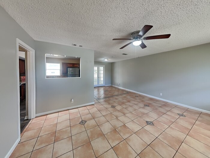 Building Photo - 5608 Moret Dr E