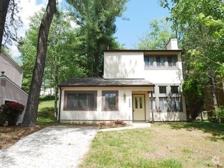 Building Photo - Columbia Contemporary Charmer in a Prime L...