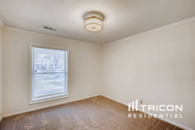 Building Photo - 8127 Twin Hills Dr
