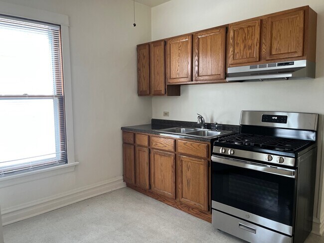 Building Photo - 4124 N Campbell Ave