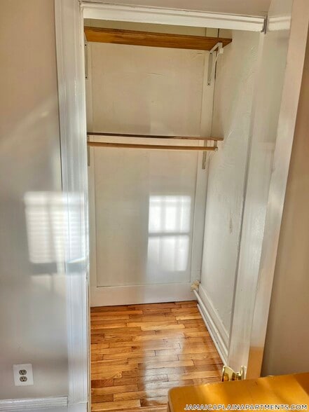 Building Photo - 11 Chilcott Pl