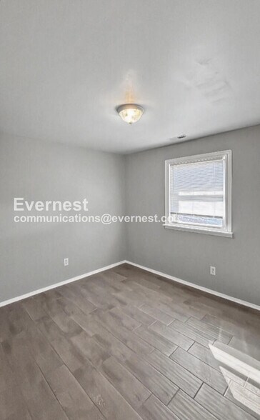 Building Photo - 1319 Minefee St