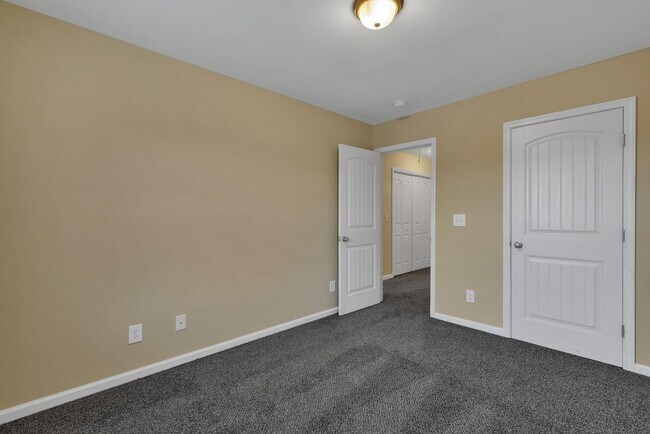 Building Photo - Welcome to Winstead Place!