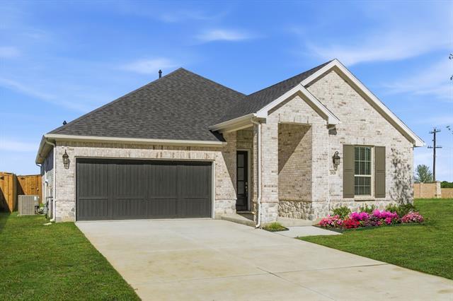 Building Photo - 2020 Beeflower St