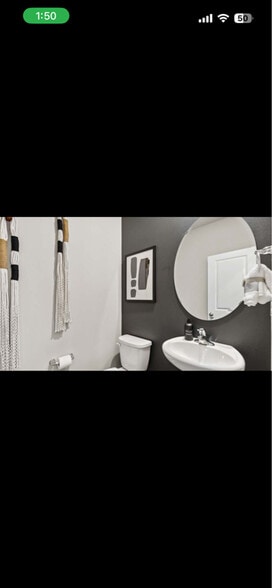 Building Photo - 219 17th Dr