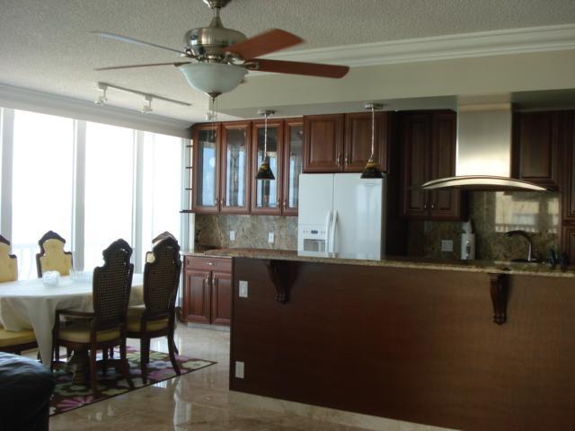 Building Photo - 4020 Galt Ocean Dr