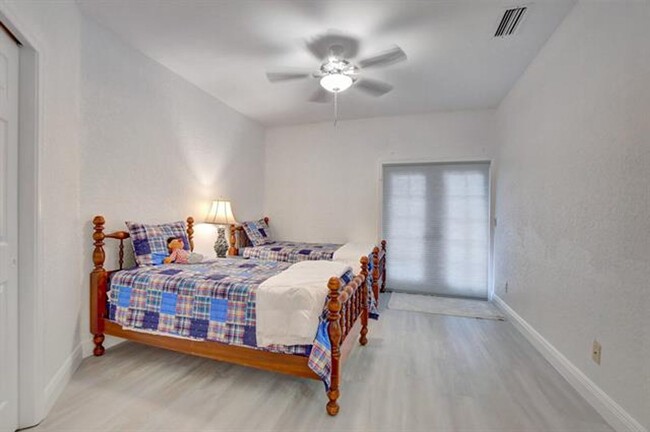 Building Photo - 23392 Mirabella Cir S
