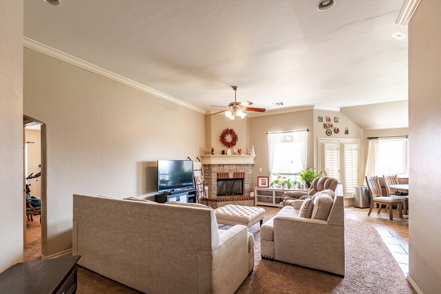 Living Room - 313 Kody Ct