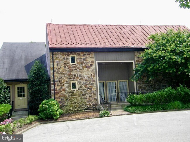 Building Photo - 50 Ramsgate Ct