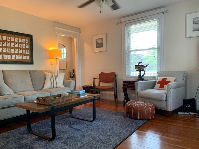 Building Photo - 41 Church St