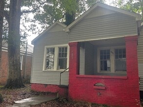 Building Photo - 1619 Christine Dr