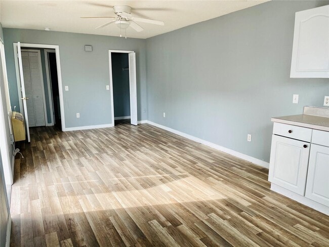 Building Photo - ICW-515 Orchid Dr.