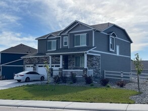 Building Photo - Live Lavishly in Crystal Valley Ranch