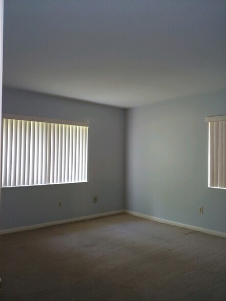 Building Photo - 63 Douglas St