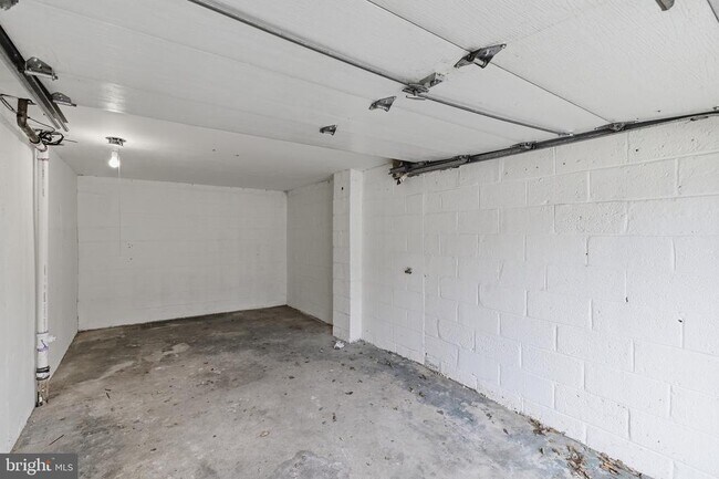 Building Photo - 3351 Morning Glory Rd