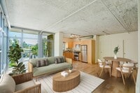 Building Photo - 2121 Belmont