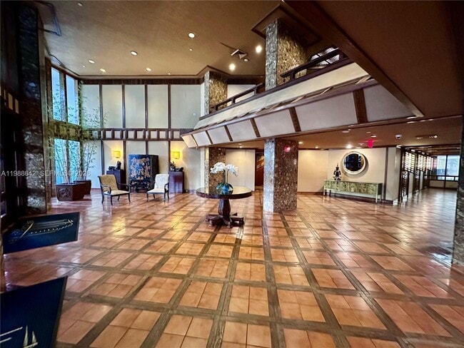 Building Photo - 520 Brickell Key Dr