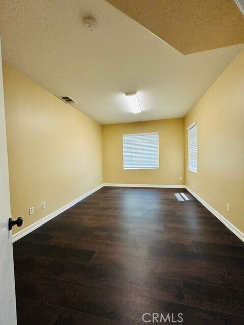 Building Photo - 29050 Alicante Ave