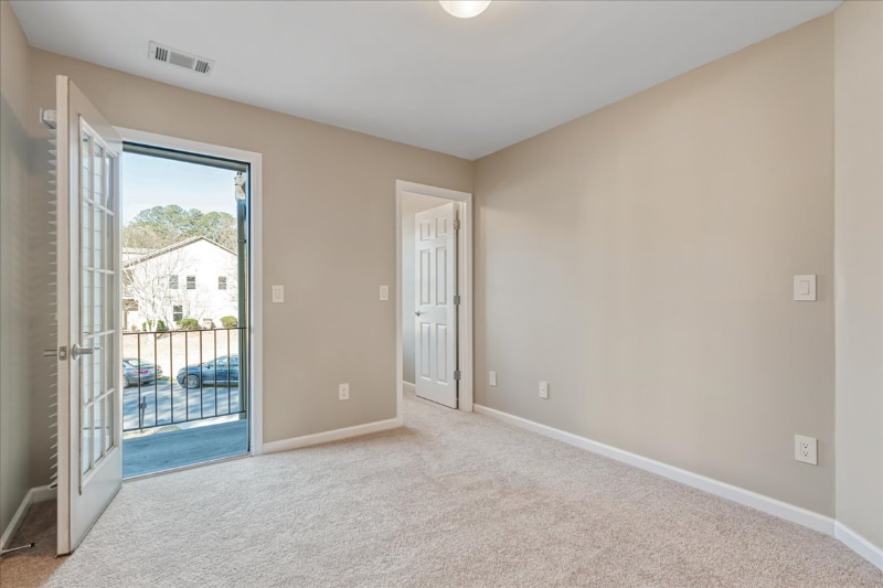 Building Photo - 145 Sunset Ln