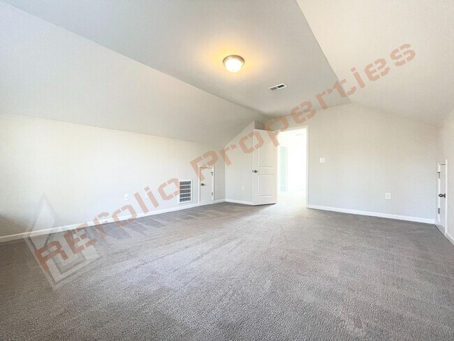 Building Photo - Stunning 4 Bedroom 2.5 Bathroom Home w/ Primary Suite on Main Level @ Ashcroft, Clayton, Availabl...