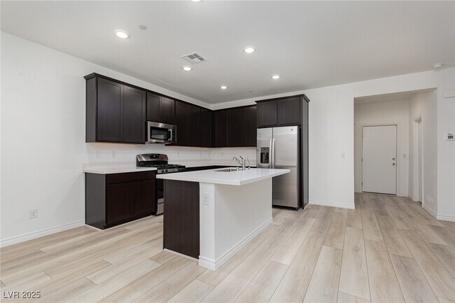 Building Photo - 2532 Vittora Pointe St