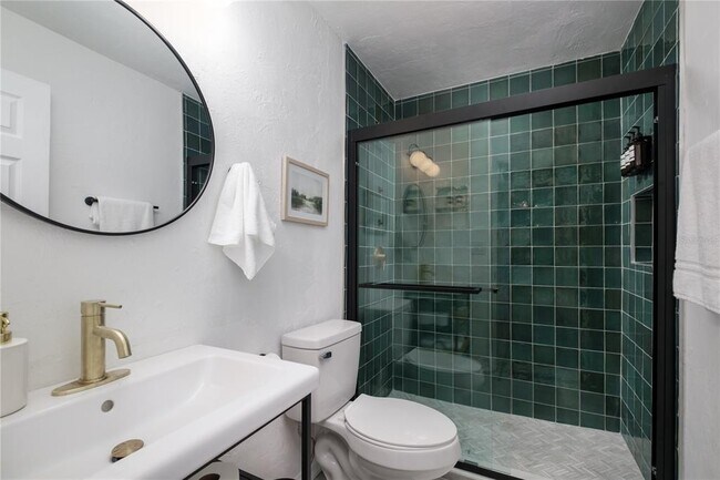 Building Photo - 4320 SW 74TH Ter