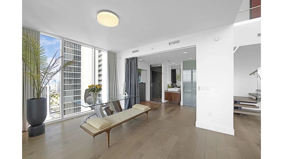 Building Photo - 1040 Biscayne Blvd