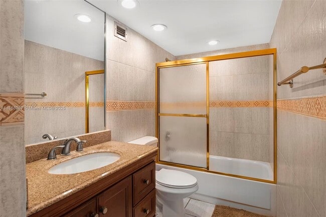 Building Photo - 5401 Collins Ave