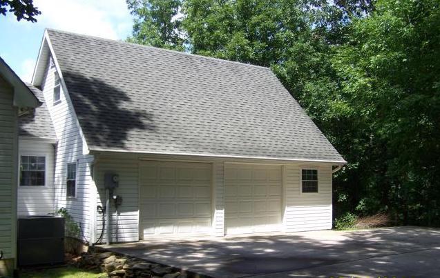 Building Photo - 270 Laurel Cir